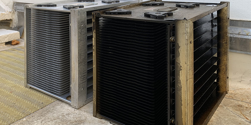 SmogHog Before and After Cleaning ESP Cell